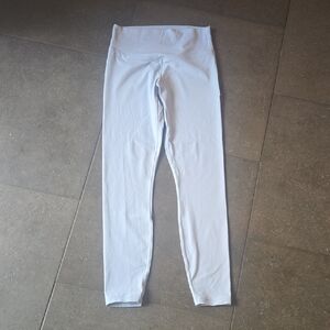 Vuori Women's Leggings in Light Gray